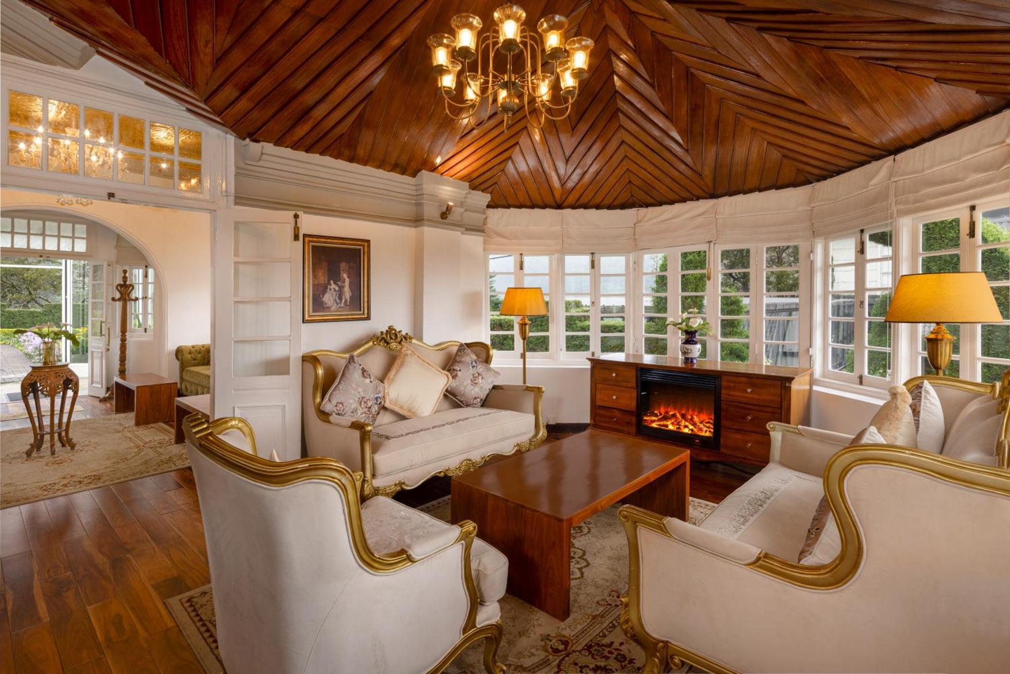 The Clovelly Bungalow Нувара-Элия Экстерьер фото