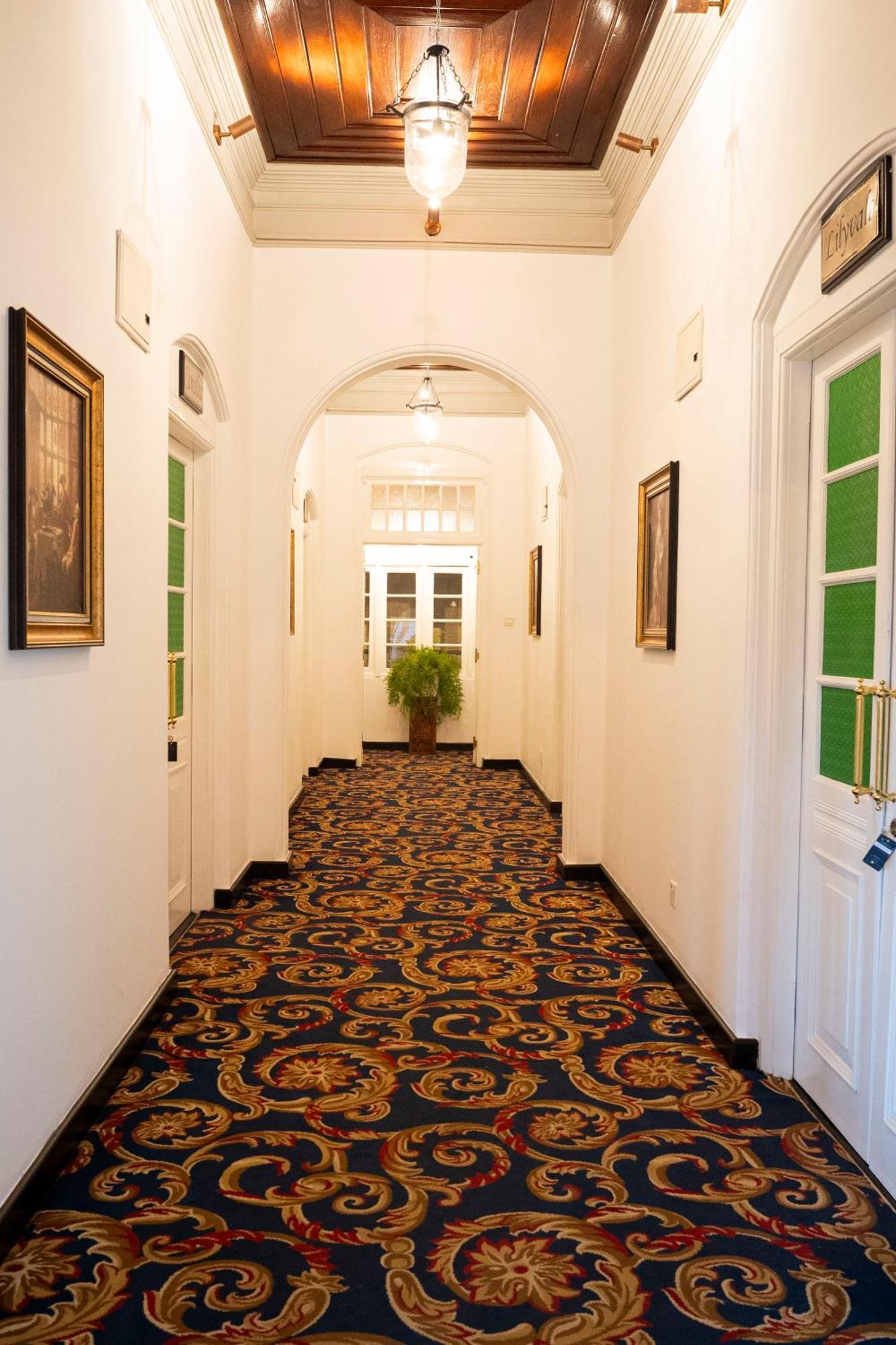 The Clovelly Bungalow Нувара-Элия Экстерьер фото